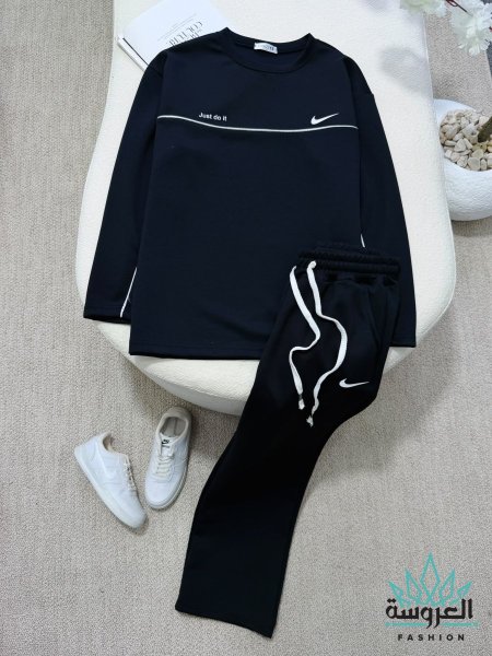 اسود (Nike )